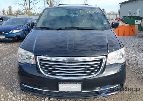 2016 Chrysler Town & Country Touring from USA, damaged, VIN 2C4RC1BG0GR237974